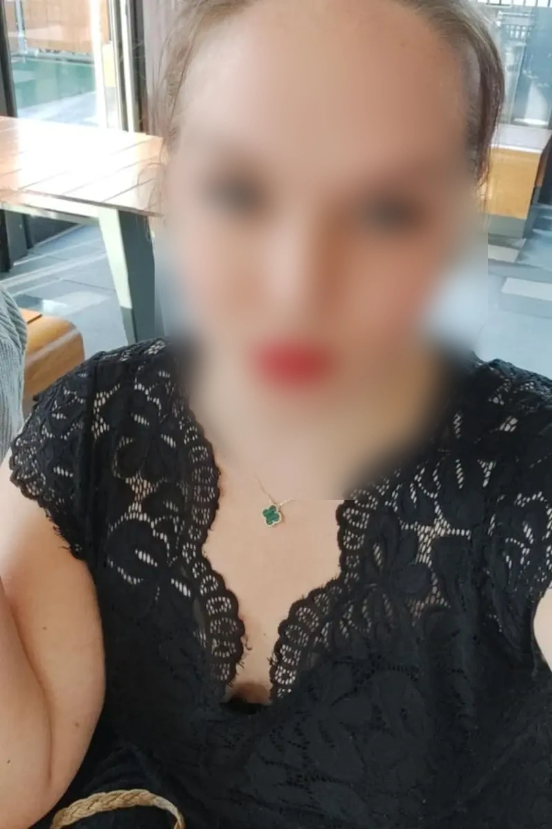 Chloe34