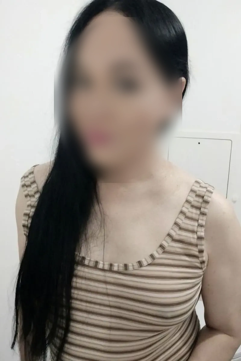 Souriante et disponible à Marseille
